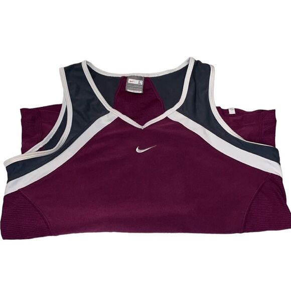 Nike Women’s Fit Dry Workout Top - Picture 1 of 5